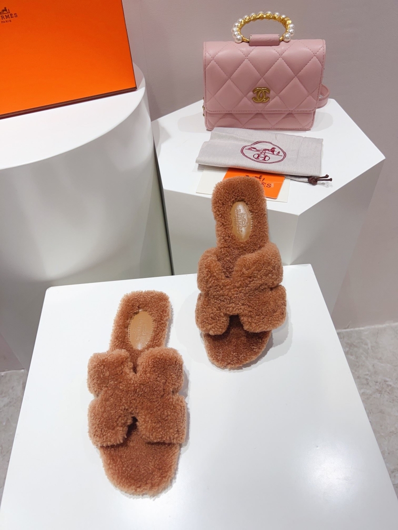 Hermes Slippers